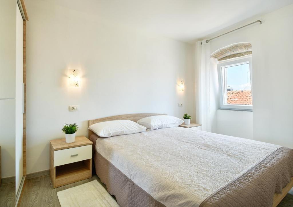Roviv Apartments In The Old Town By Irundo Rovinj Kültér fotó